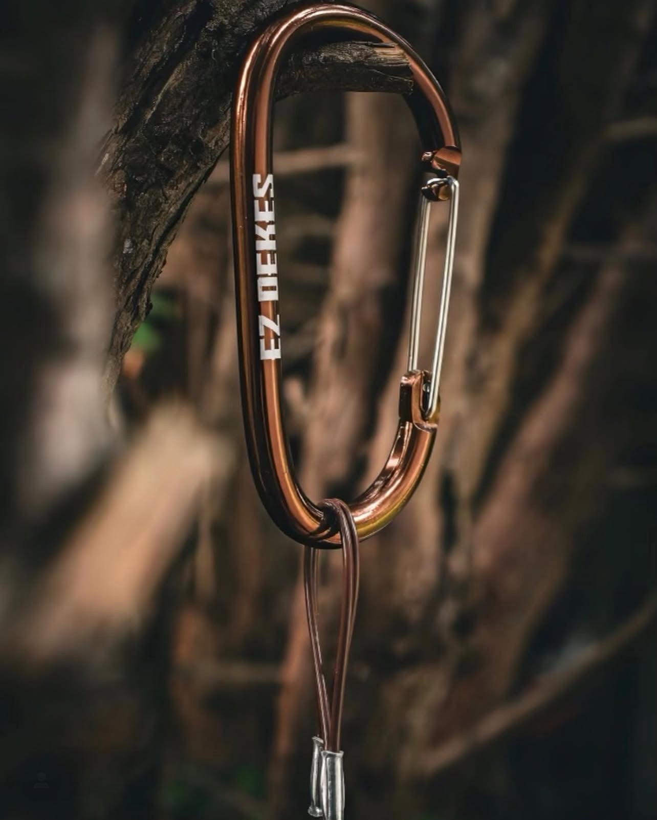 5.5" Carabiner Clip w. EZ DEKES Logo